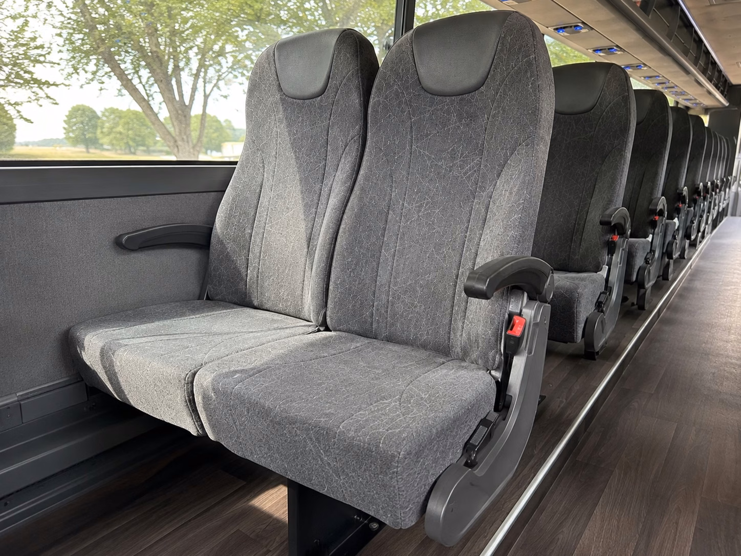 winery tour shuttles and rehearsal dinner transportation across eastern washington